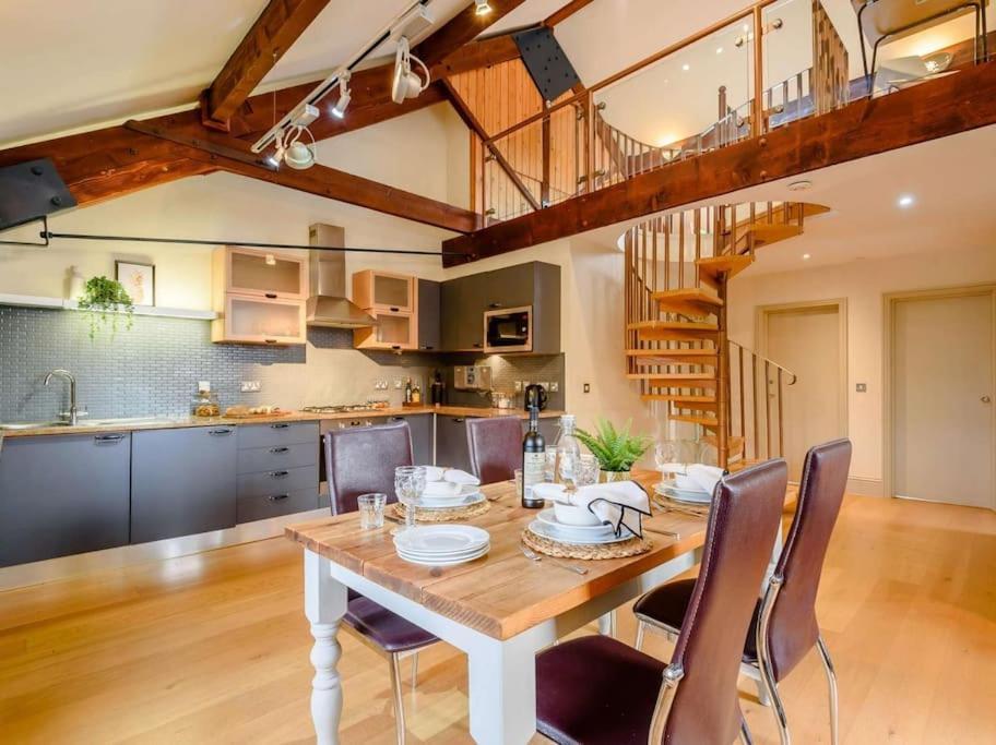 Woodmill Bakewell Riverside Apartment Ngoại thất bức ảnh