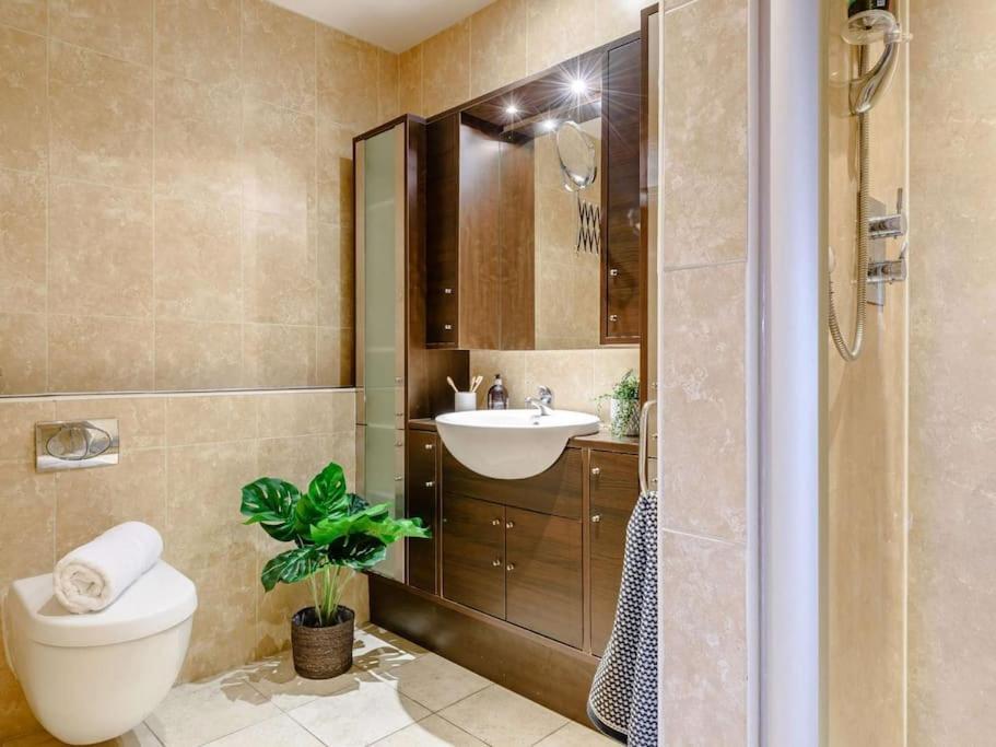 Woodmill Bakewell Riverside Apartment Ngoại thất bức ảnh